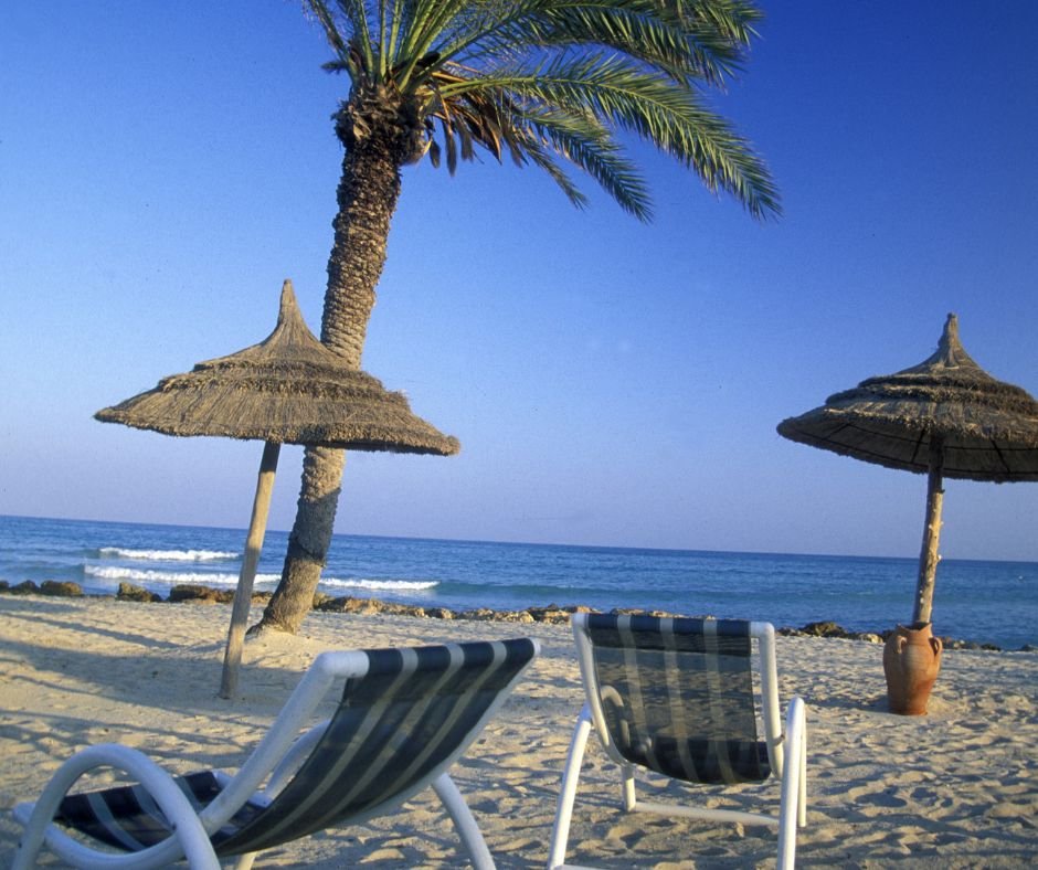 summer-in-tunisia-beach