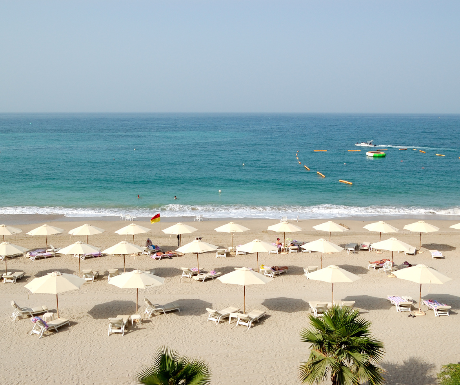 luxury-hotel-beach-in-fujairah