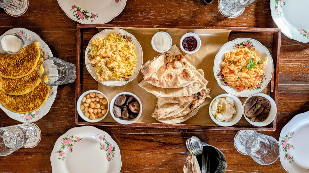 emirati-breakfast