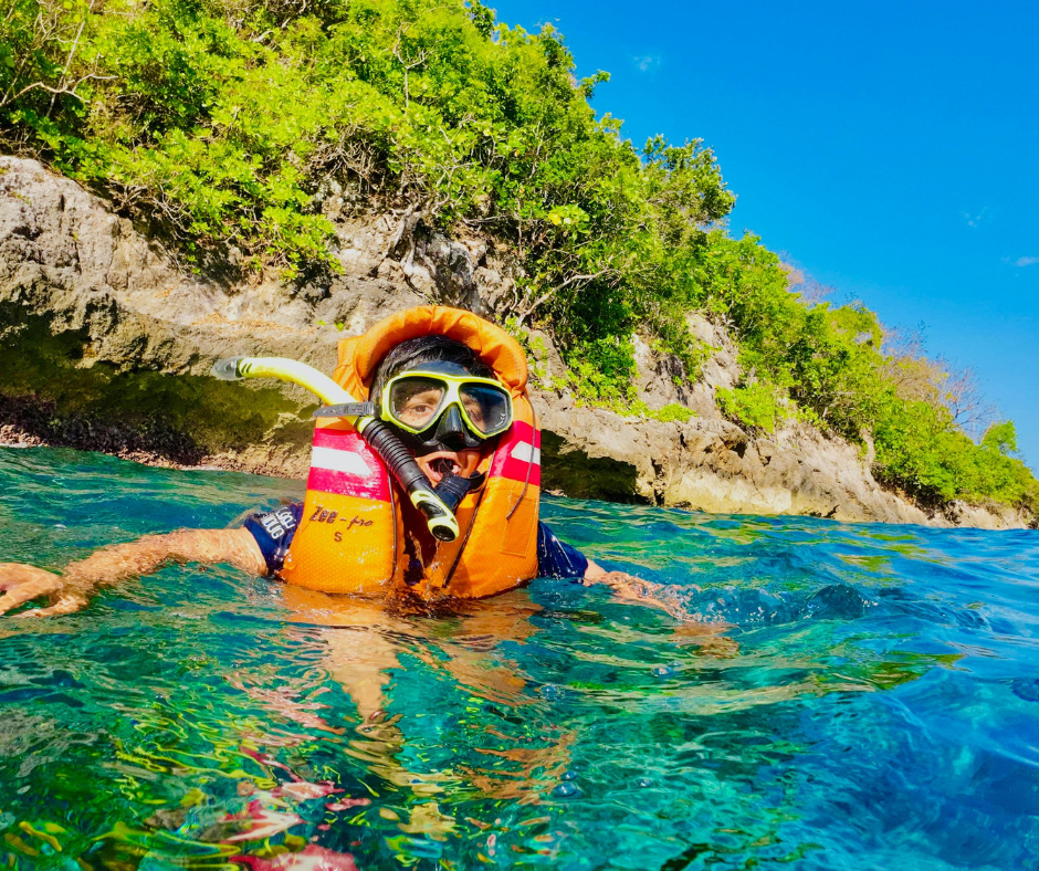 children-snorkelling-uae